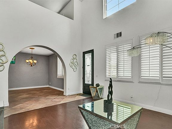 3rd image of 1110 Laurelhurst Hts