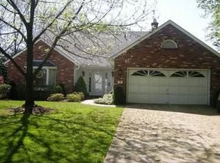7 Laurel Dr, Rocky River, OH