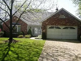 7 Laurel Dr photo 1