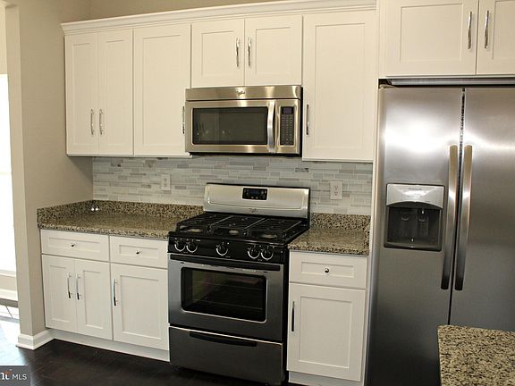 2nd image of 46430 Munley Ln