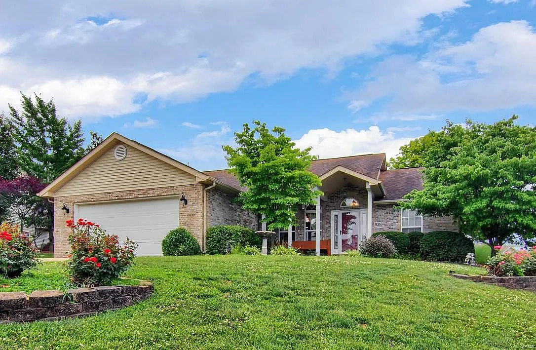 836 Sunnyhill Ln photo 1