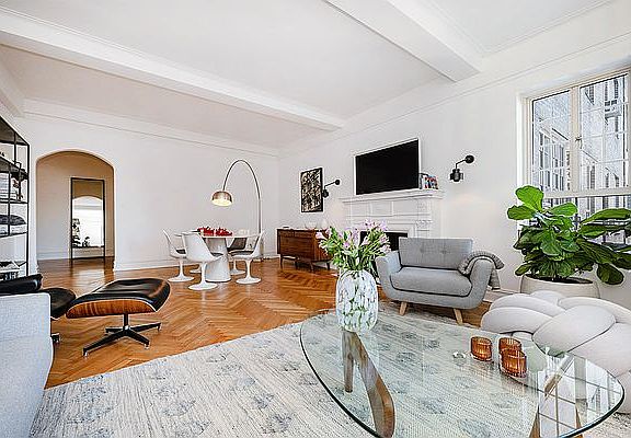5th image of 275 Central Park W APT 9D