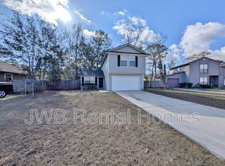 8128 Colonnade Ct W, Jacksonville, FL 32244