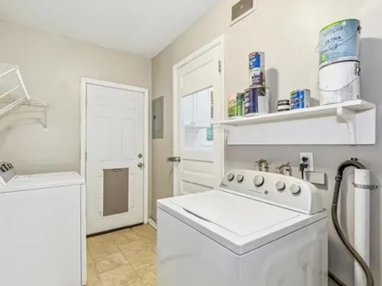 2144 S Wallace Dr — Photo 8