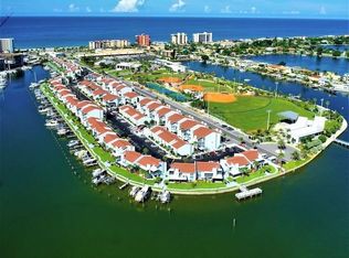 169 Medallion Blvd APT E, Madeira Beach, FL 33708