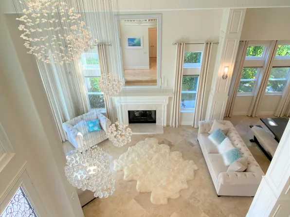 27091 Falling Leaf Dr, Laguna Hills, CA 92653