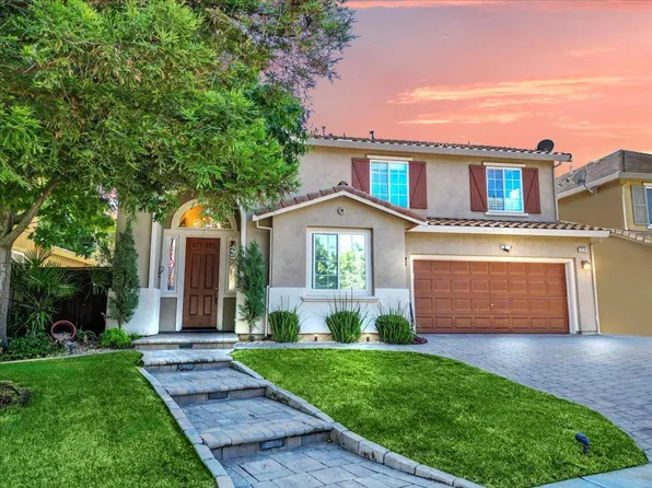 2178 Golden Leaf Ln, Tracy, CA 95377