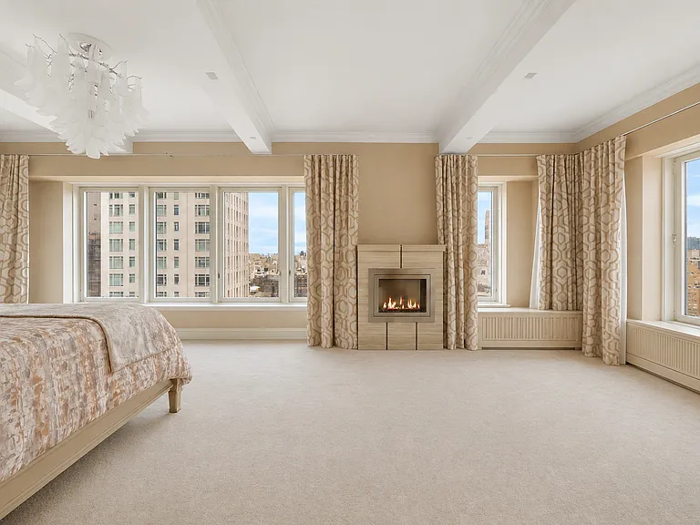 502 Park Ave #Penthouse 27 — Photo 21