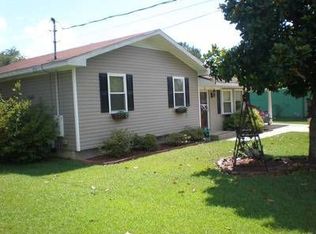 15 Oakleaf Dr, Eastaboga, AL 36260