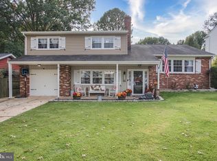 2710 S Riding Dr, Wilmington, DE 19808