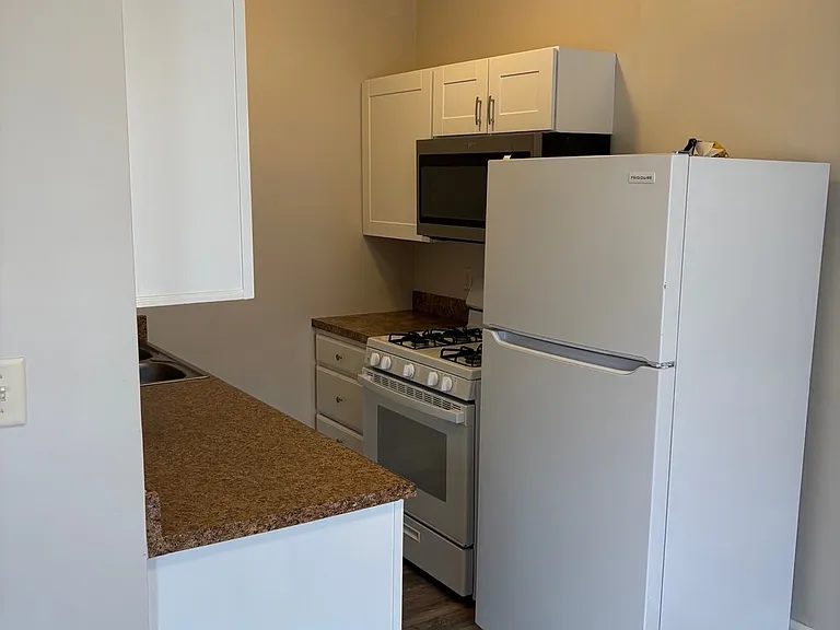 908 Audubon Pkwy #7 — Photo 3