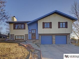 1903 Morrissey Cir, Elkhorn, NE 68022