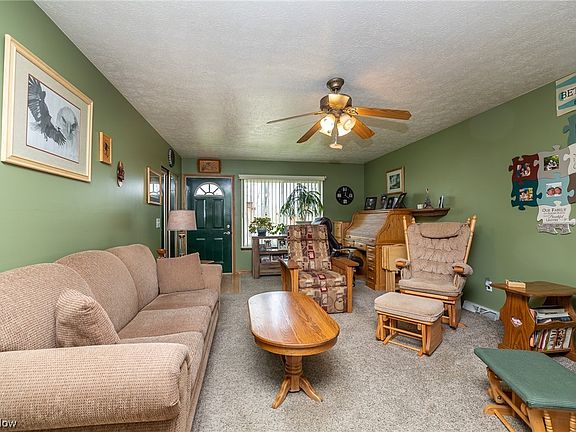 4th image of 10423 Greenview Dr