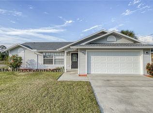 2037 NE 28th St, Cape Coral, FL 33909