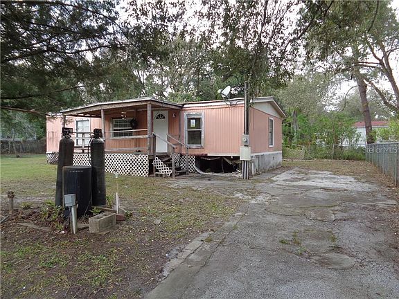 4th image of 18525 16th Ave