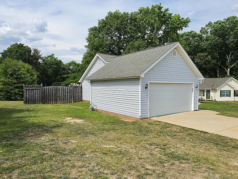 3 Lawrence Ward Ct — Photo 32