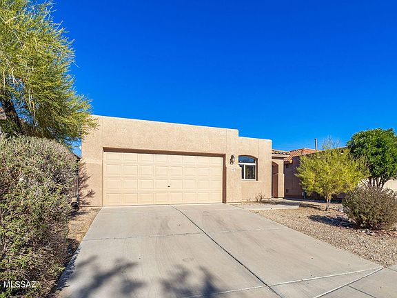 3rd image of 5420 N Mesquite Bosque Way