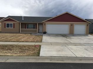 1712 E 6th St, Deer Park, WA 99006