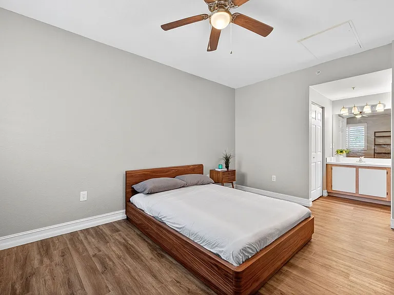 6481 Aragon Way #304 — Photo 12