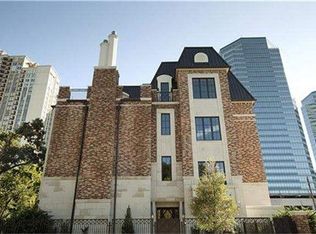 27 S Wynden Dr, Houston, TX 77056