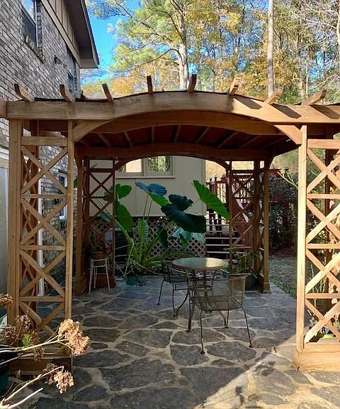 3551 Valley Cir — Photo 2