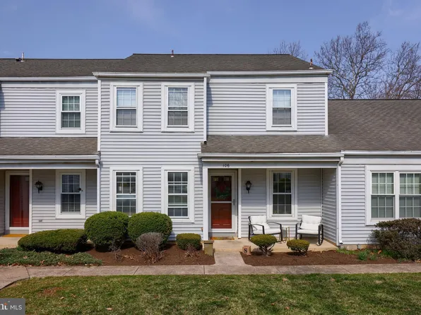 106 Coventry Ct, Palmyra, PA 17078