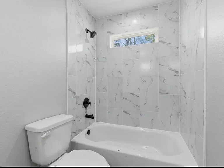 308 S 11th St #A — Photo 11