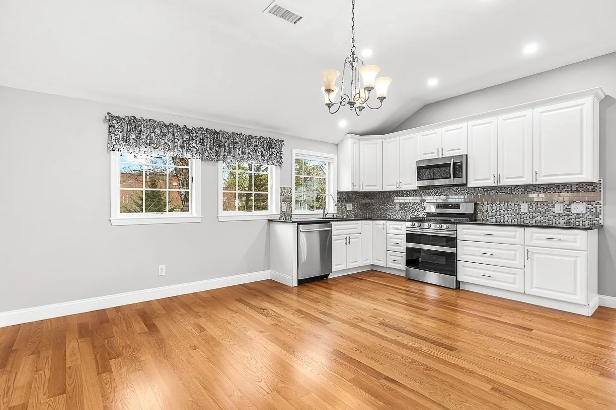 1 bed, 800 sqft, $3,000 — Photo 3