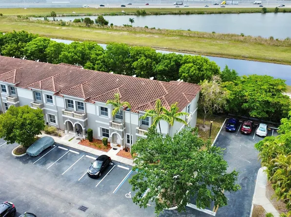 14003 SW 49th Street #10, Hollywood, FL 33027