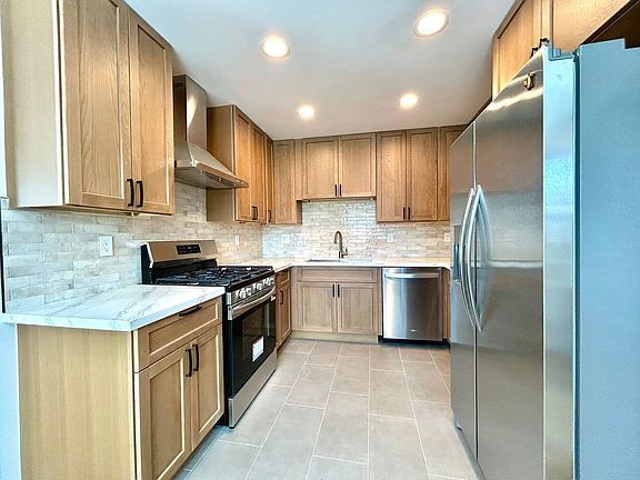5th image of 3547 Fireway Dr