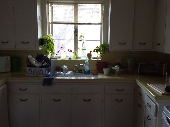 2nd image of 2715 Columbus Ave