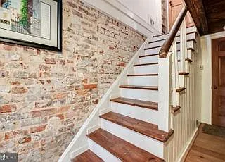 53 Cornhill St — Photo 10
