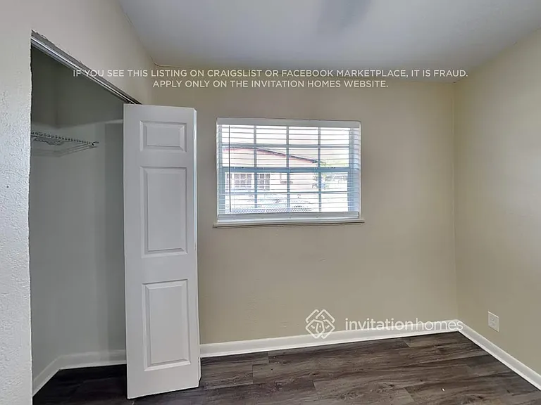 1633 NW 15th Pl — Photo 9