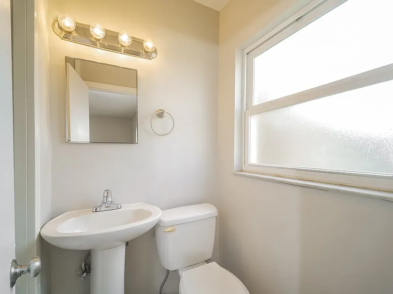 4346 Tufts Ave — Photo 11