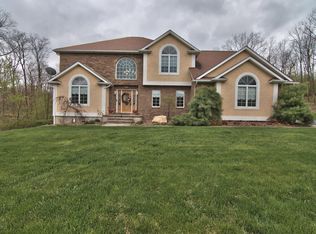 1028 Scenic Dr #L-26, Clarks Summit, PA 18411