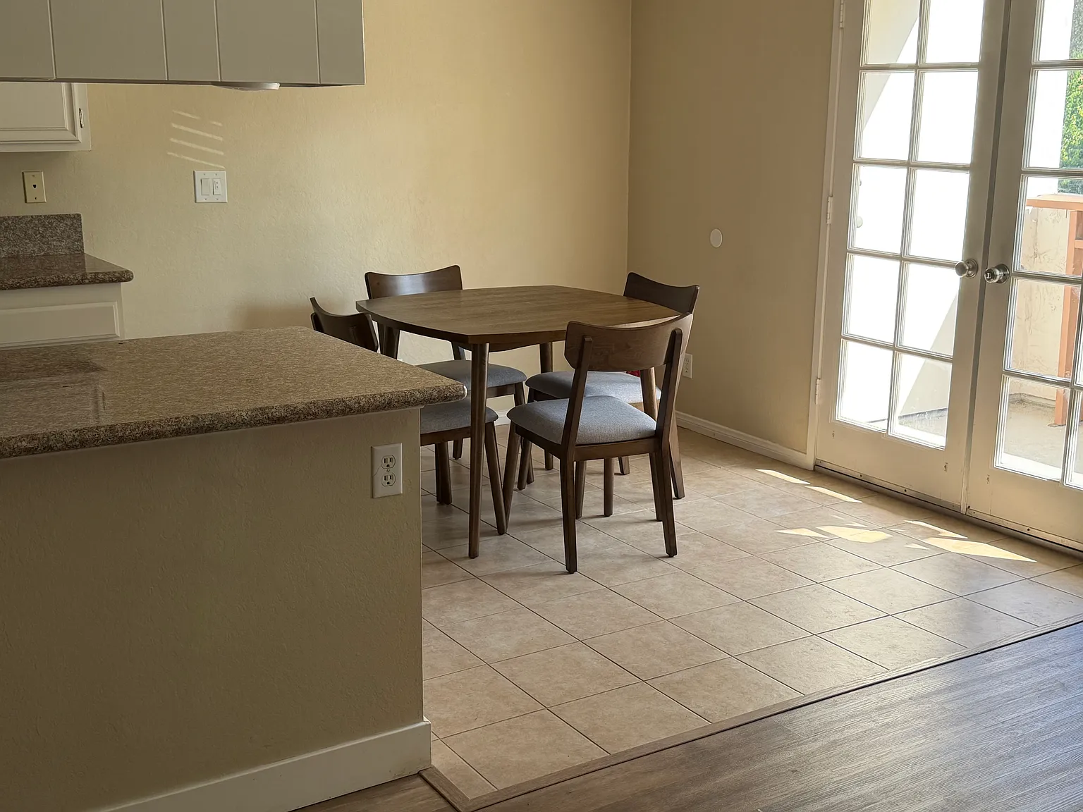 2 bed, 1020 sqft, $1,200 — Photo 1