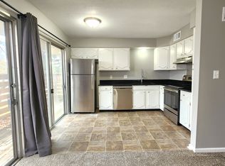 9530 Mission Rd, Overland Park, KS 66207