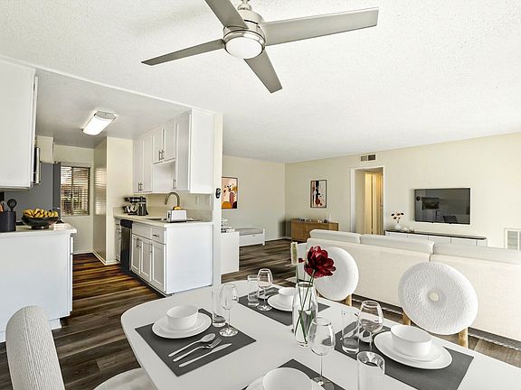 2nd image of 18541 Vincennes St APT 218