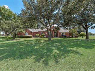406 Tishomingo Rd, Waxahachie, TX 75165