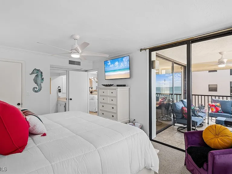 9415 Gulf Shore Dr #501 — Photo 19