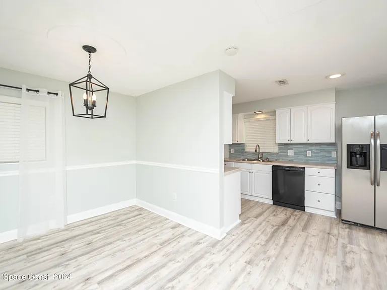 300 Nora Ave — Photo 7