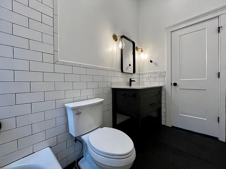 123 Clinton St #B — Photo 13