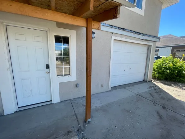 Great 2 bedroom Apartment with Garage!, 2946 Ogden Ave, Ogden, UT 84403