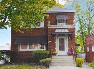 9515 S Oakley Ave, Chicago, IL