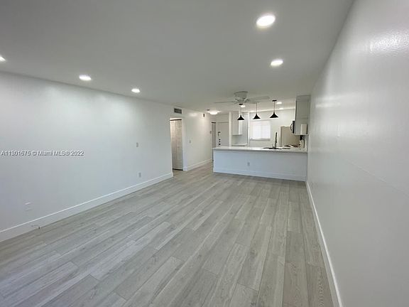5th image of 7815 Camino Real #211