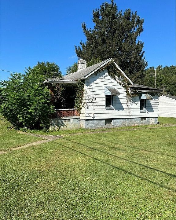 2nd image of 50201 Fairpoint Maynard Rd #R