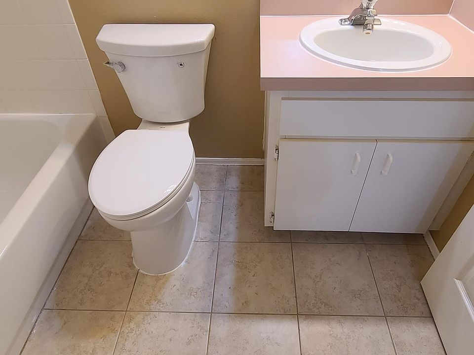 1st image of 12362 Berkeley Square Dr