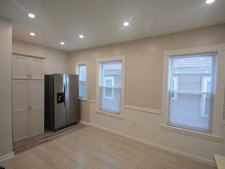 31 Claybourne St #1 — Photo 10