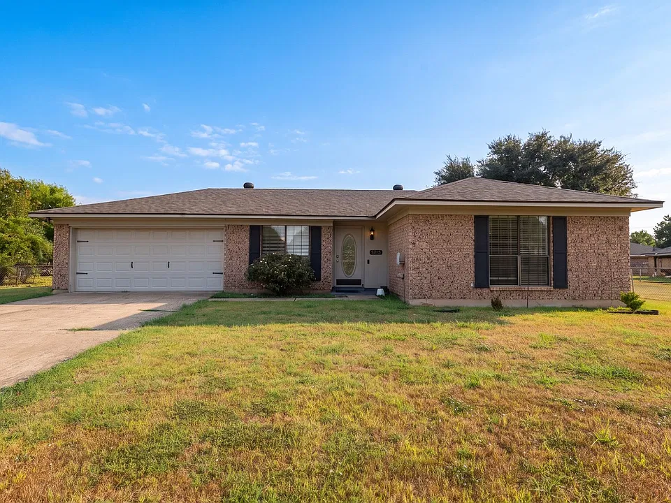 5715 Kristen Ave