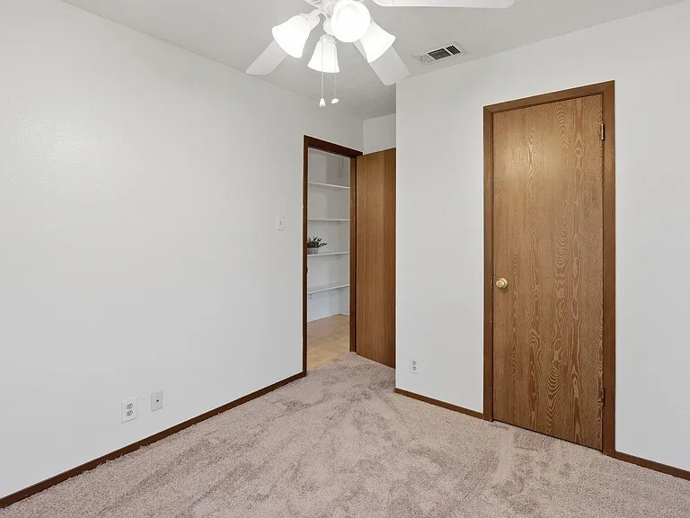 12416 Deer Falls Dr #B — Photo 22